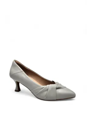 Gini Courts Kitten Heel Pump