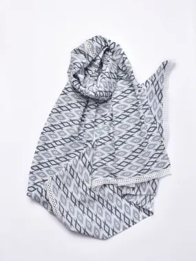 Grey On White Ikat Print Cotton Stole